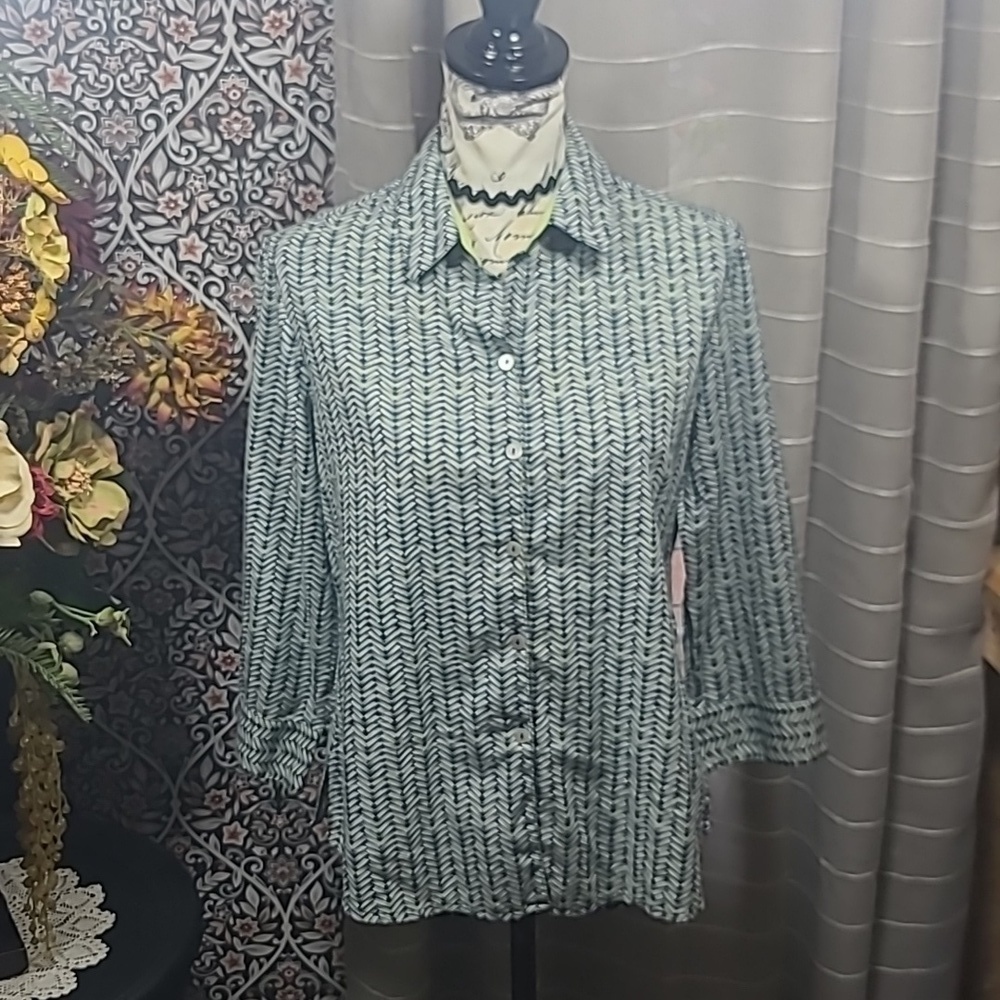 Foxcroft wrinkle free button front shirt